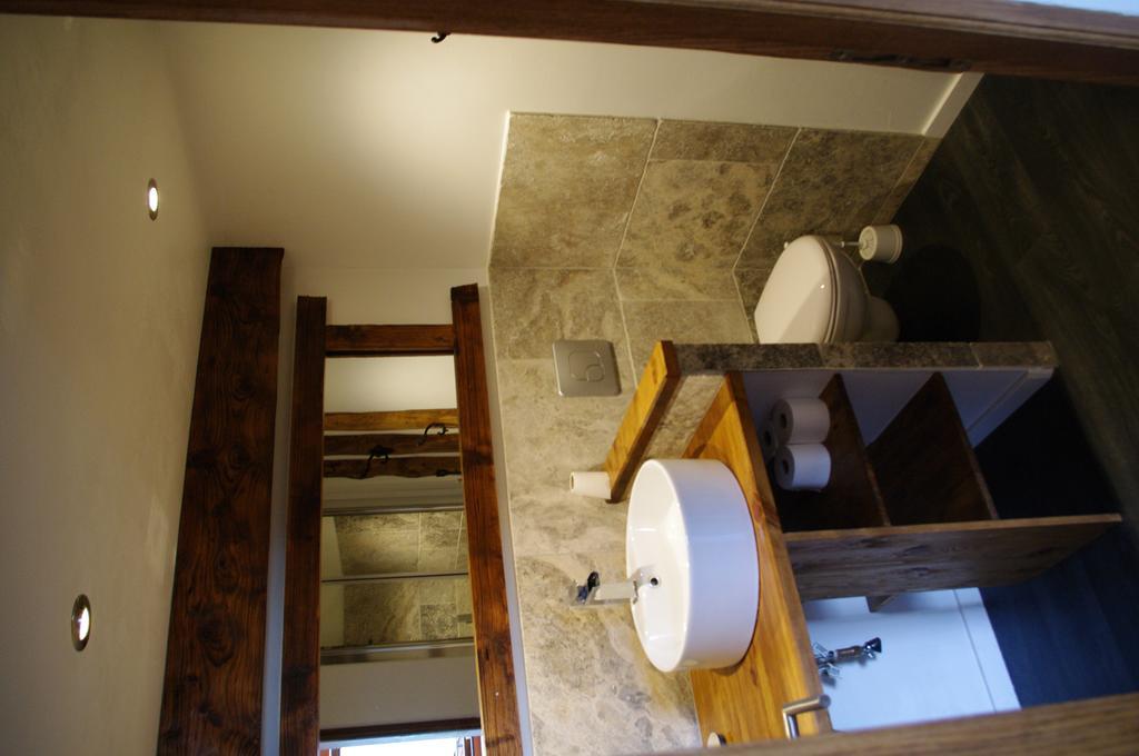 Petit Chalet Vieux Bois Bozel Exterior photo