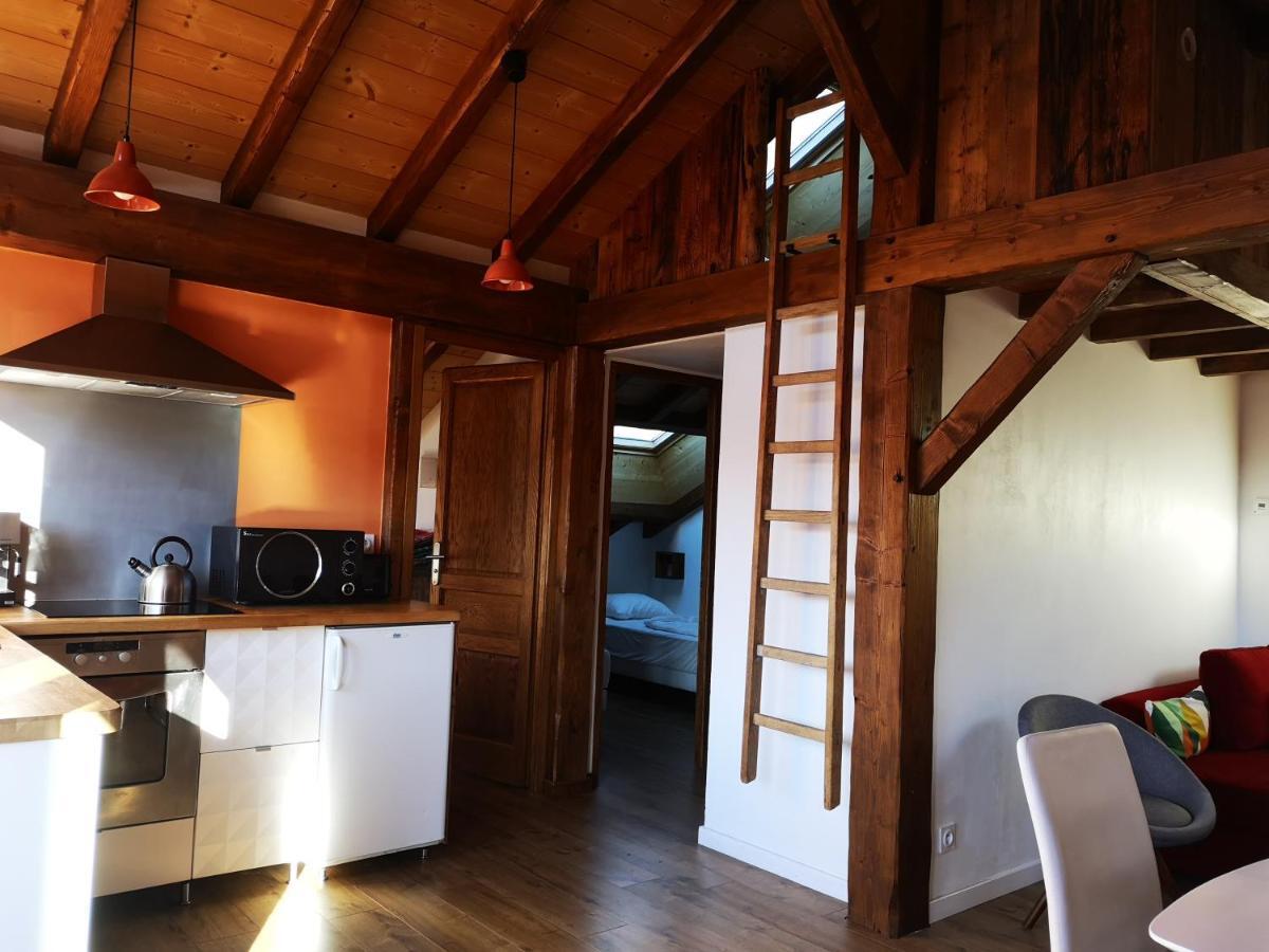 Petit Chalet Vieux Bois Bozel Exterior photo